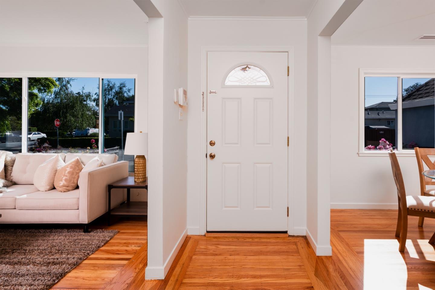 Detail Gallery Image 5 of 19 For 1525 S Grant St, San Mateo,  CA 94402 - 3 Beds | 1 Baths