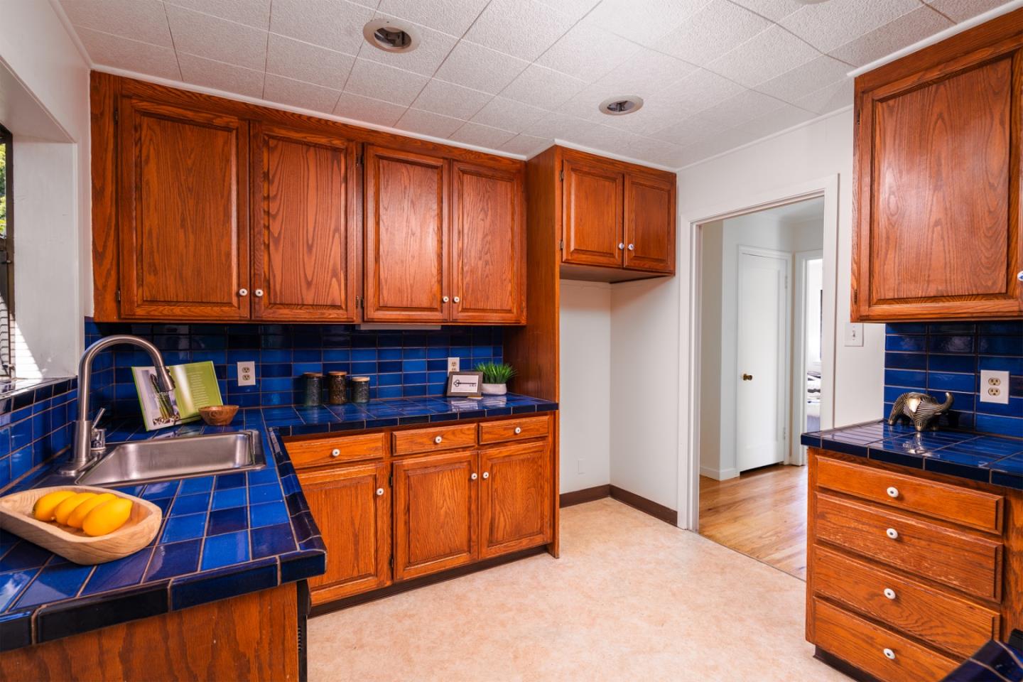 Detail Gallery Image 7 of 19 For 1525 S Grant St, San Mateo,  CA 94402 - 3 Beds | 1 Baths