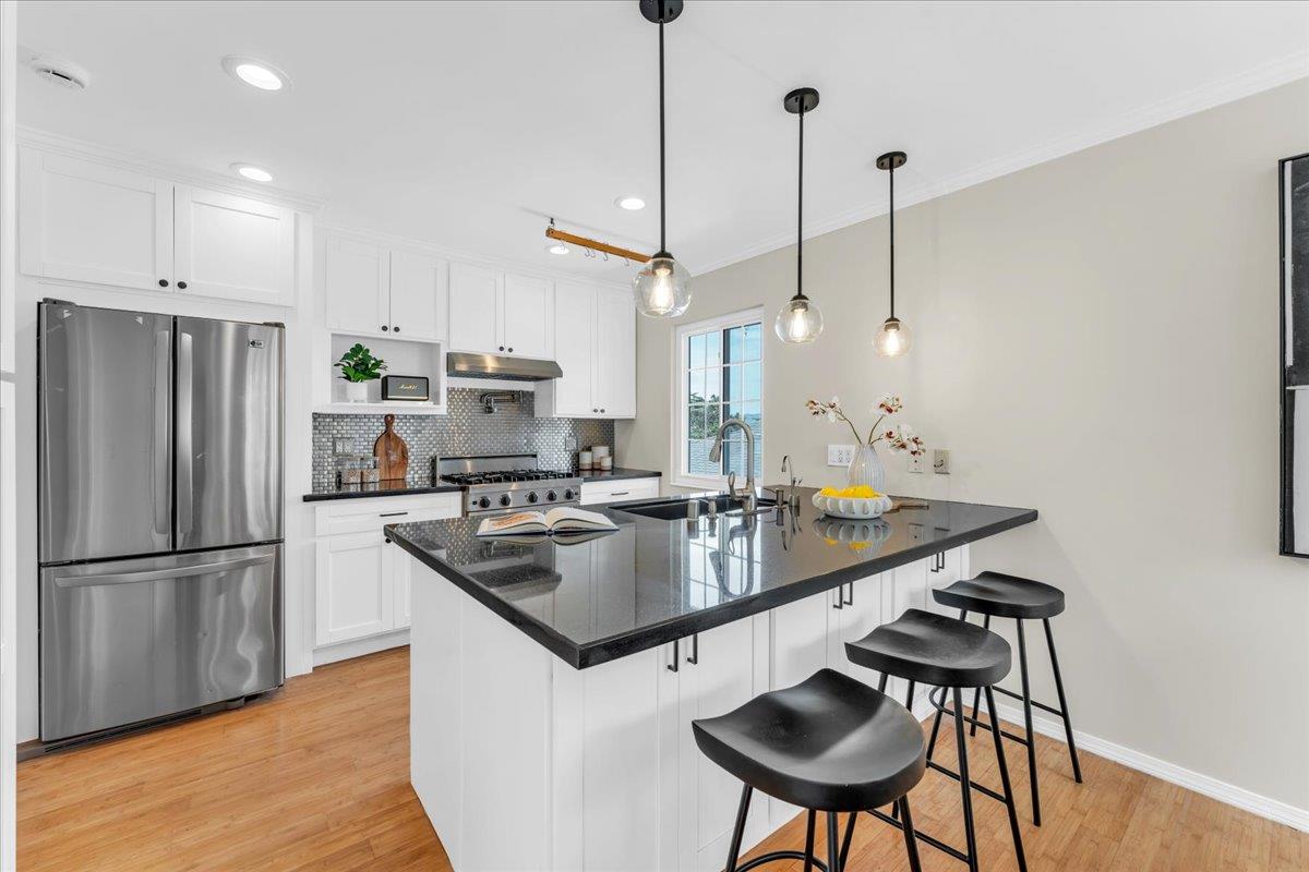 Detail Gallery Image 12 of 49 For 2800 Chabot Dr, San Bruno,  CA 94066 - 3 Beds | 2 Baths