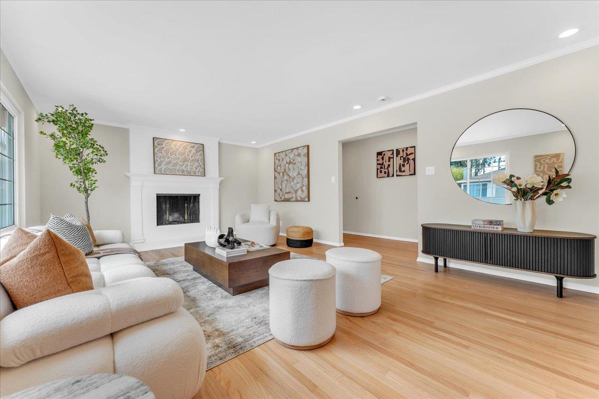 Detail Gallery Image 8 of 49 For 2800 Chabot Dr, San Bruno,  CA 94066 - 3 Beds | 2 Baths