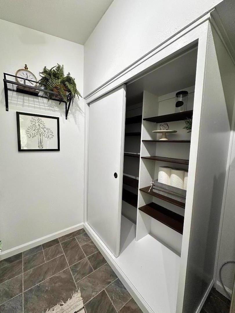 Detail Gallery Image 9 of 23 For 4131 George Avenue #4,  San Mateo,  CA 94403 - 2 Beds | 1 Baths