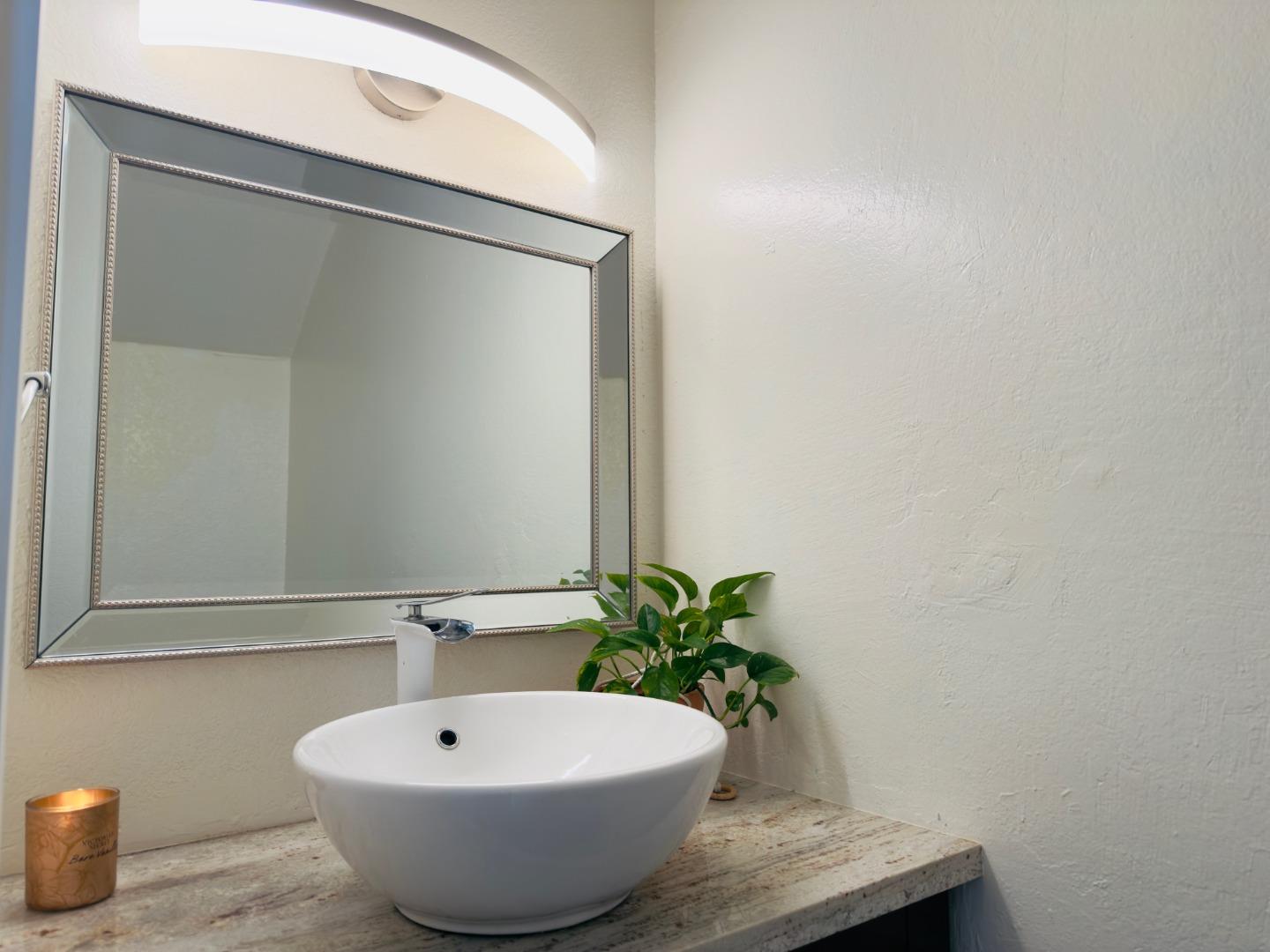 Detail Gallery Image 12 of 20 For 631 Foster Ct #3,  Hayward,  CA 94544 - 3 Beds | 1/1 Baths