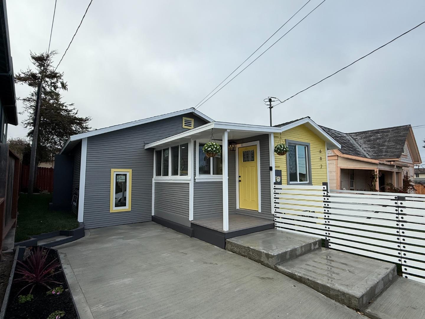 Detail Gallery Image 1 of 39 For 684 David Ave, Monterey,  CA 93940 - 4 Beds | 2 Baths