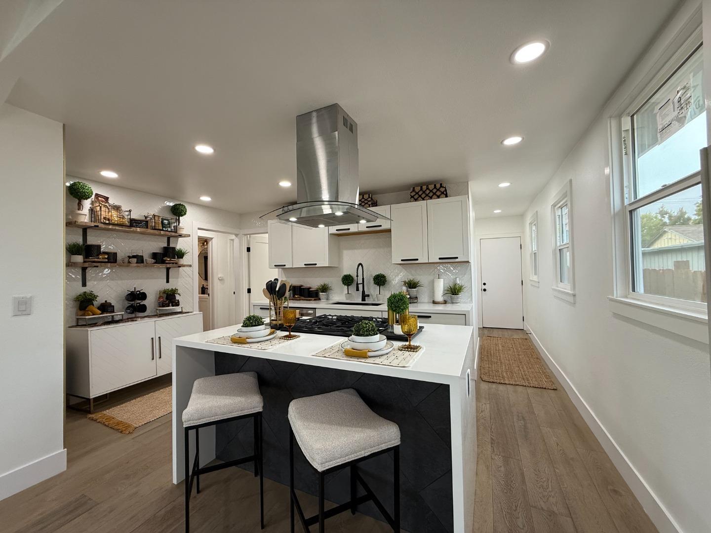 Detail Gallery Image 13 of 39 For 684 David Ave, Monterey,  CA 93940 - 4 Beds | 2 Baths