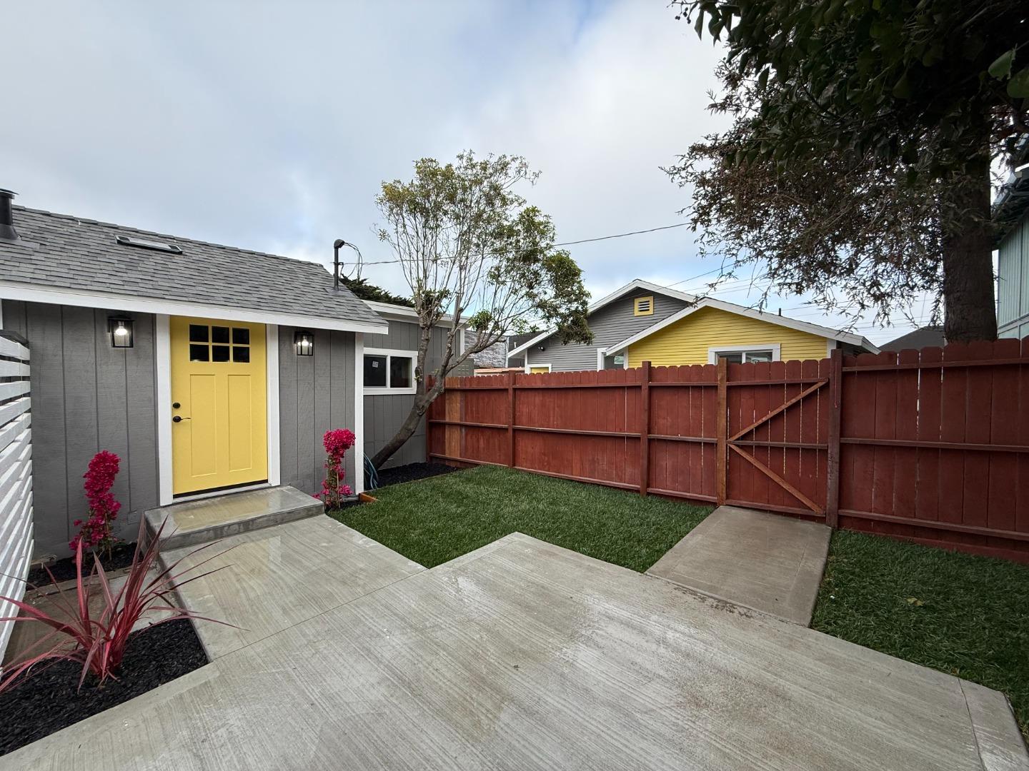 Detail Gallery Image 27 of 39 For 684 David Ave, Monterey,  CA 93940 - 4 Beds | 2 Baths