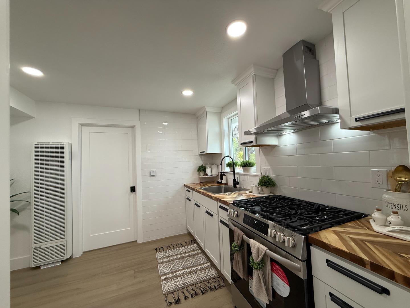 Detail Gallery Image 30 of 39 For 684 David Ave, Monterey,  CA 93940 - 4 Beds | 2 Baths