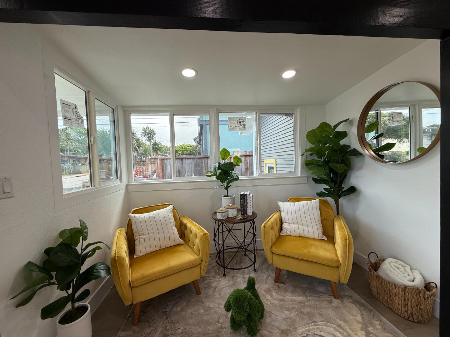 Detail Gallery Image 9 of 39 For 684 David Ave, Monterey,  CA 93940 - 4 Beds | 2 Baths
