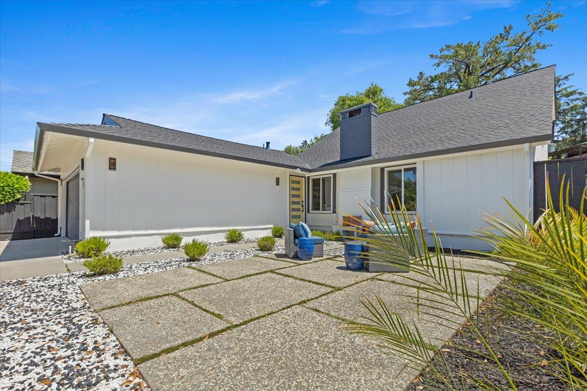 Detail Gallery Image 10 of 56 For 6286 Lean Ave, San Jose,  CA 95123 - 4 Beds | 2 Baths