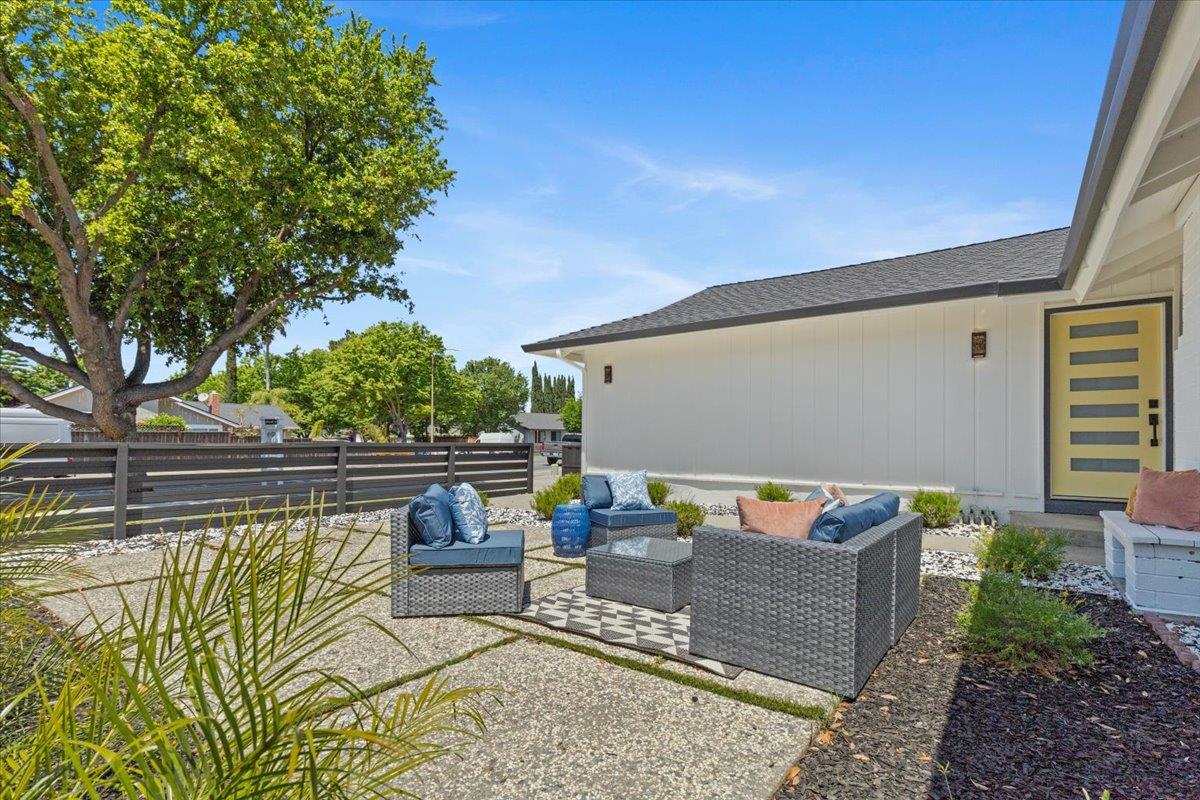 Detail Gallery Image 11 of 56 For 6286 Lean Ave, San Jose,  CA 95123 - 4 Beds | 2 Baths