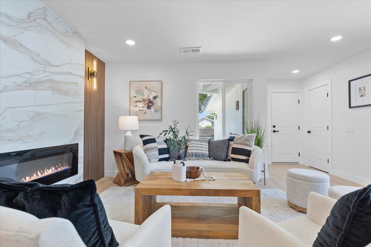 Detail Gallery Image 15 of 56 For 6286 Lean Ave, San Jose,  CA 95123 - 4 Beds | 2 Baths