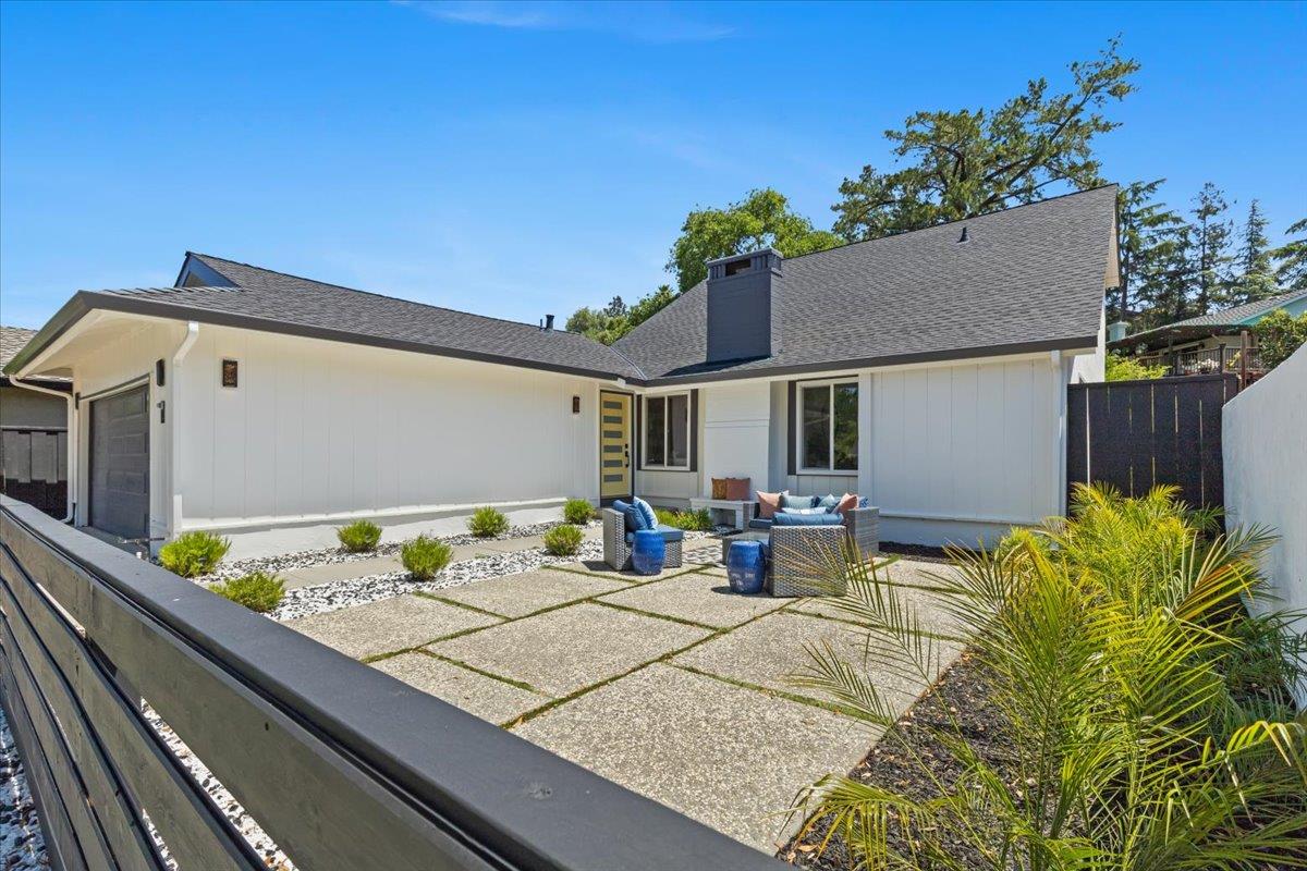 Detail Gallery Image 5 of 56 For 6286 Lean Ave, San Jose,  CA 95123 - 4 Beds | 2 Baths