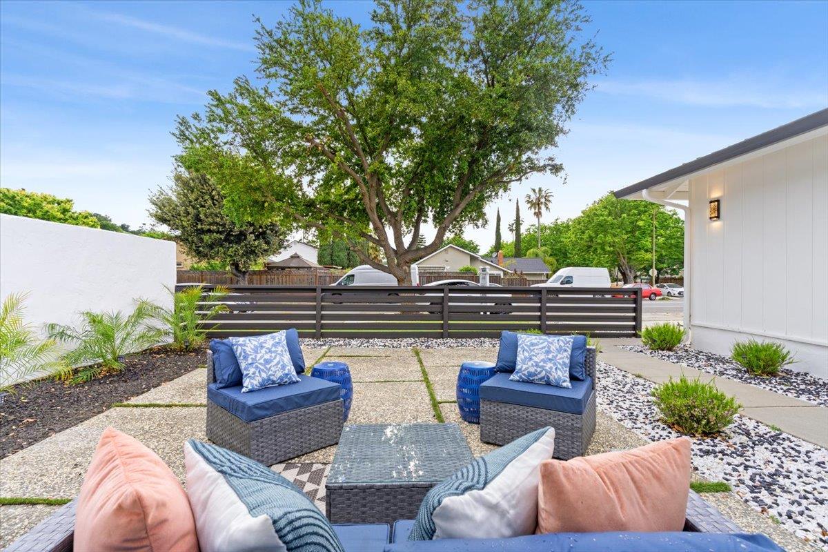 Detail Gallery Image 9 of 56 For 6286 Lean Ave, San Jose,  CA 95123 - 4 Beds | 2 Baths