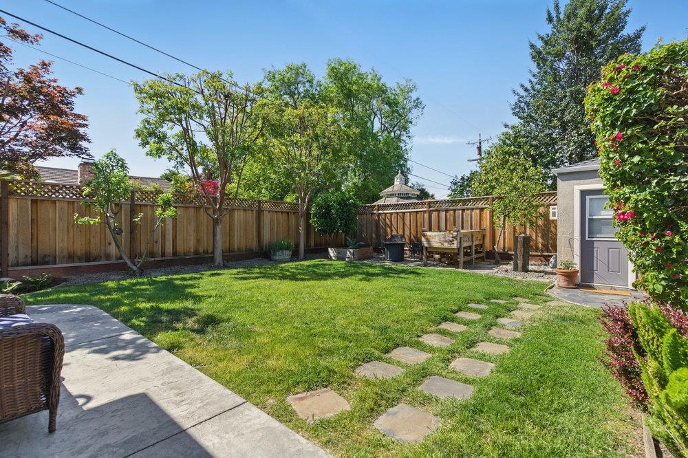 Detail Gallery Image 36 of 51 For 843 S Genevieve Ln, San Jose,  CA 95128 - 3 Beds | 2 Baths