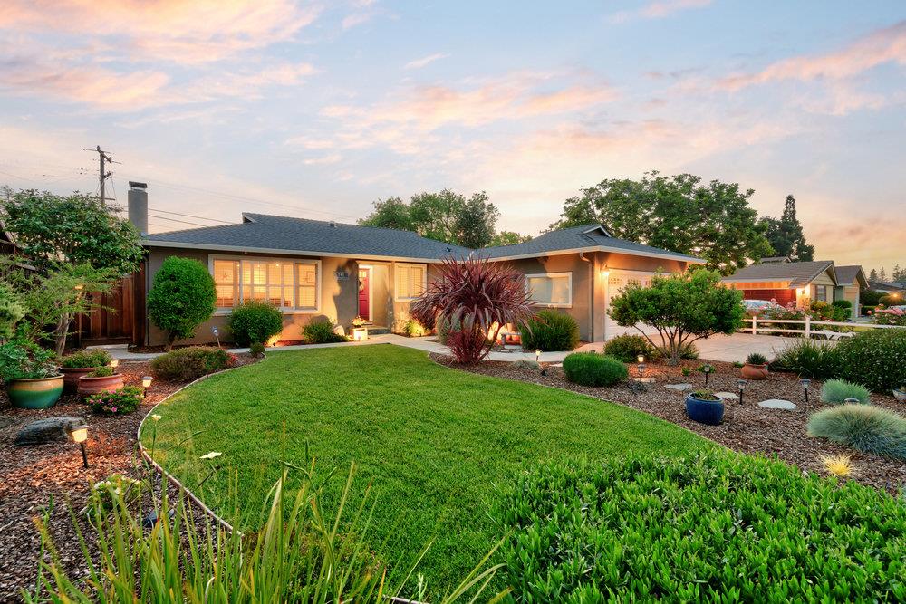 Detail Gallery Image 5 of 51 For 843 S Genevieve Ln, San Jose,  CA 95128 - 3 Beds | 2 Baths