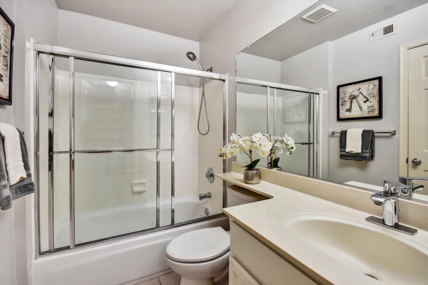 Detail Gallery Image 17 of 37 For 1086 Summerplace Dr, San Jose,  CA 95122 - 2 Beds | 2 Baths