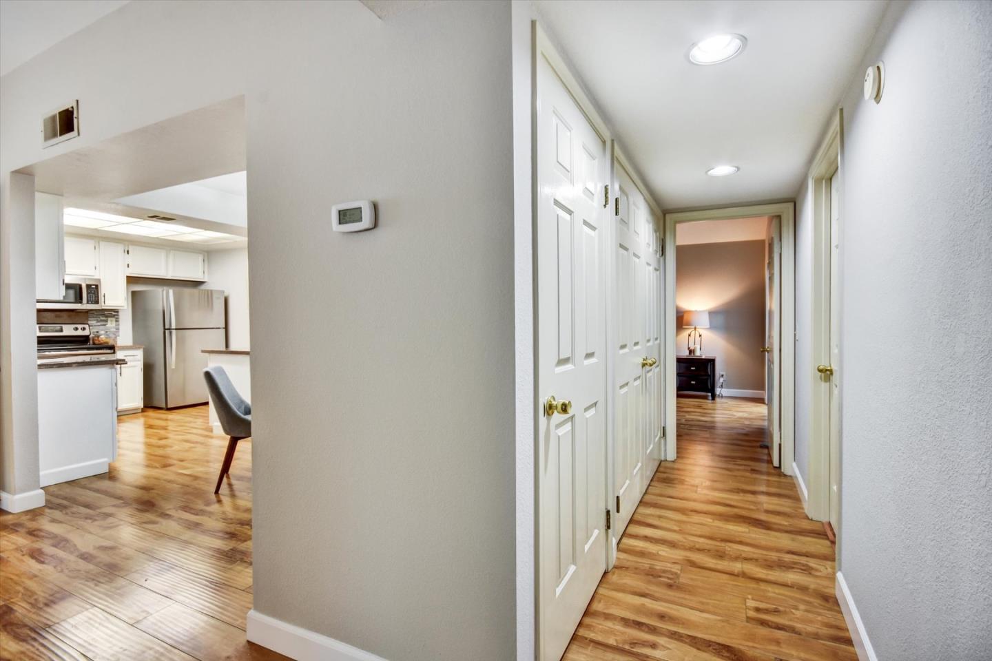Detail Gallery Image 19 of 37 For 1086 Summerplace Dr, San Jose,  CA 95122 - 2 Beds | 2 Baths