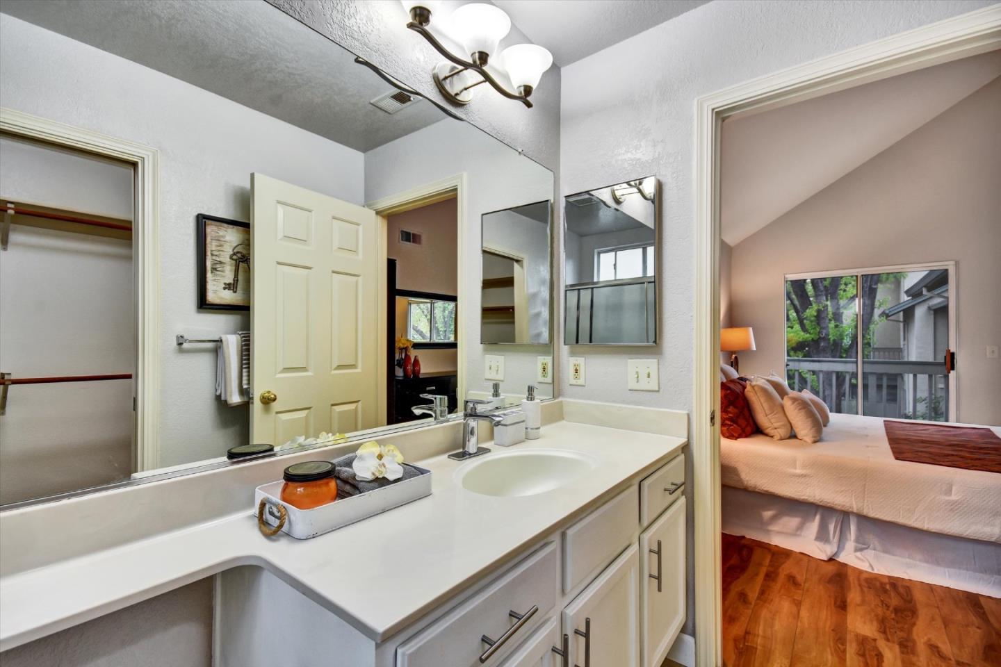 Detail Gallery Image 28 of 37 For 1086 Summerplace Dr, San Jose,  CA 95122 - 2 Beds | 2 Baths