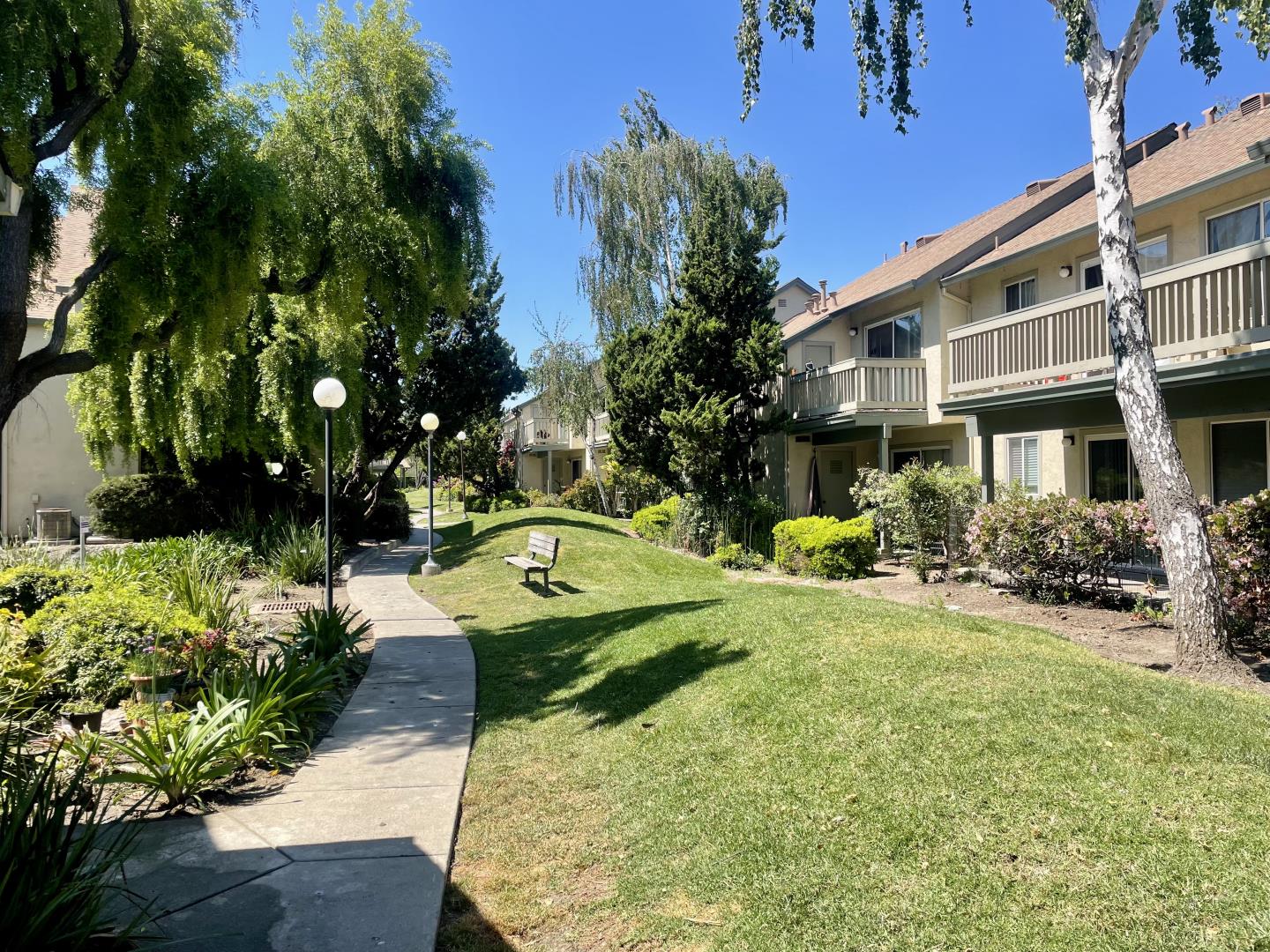Detail Gallery Image 35 of 37 For 1086 Summerplace Dr, San Jose,  CA 95122 - 2 Beds | 2 Baths
