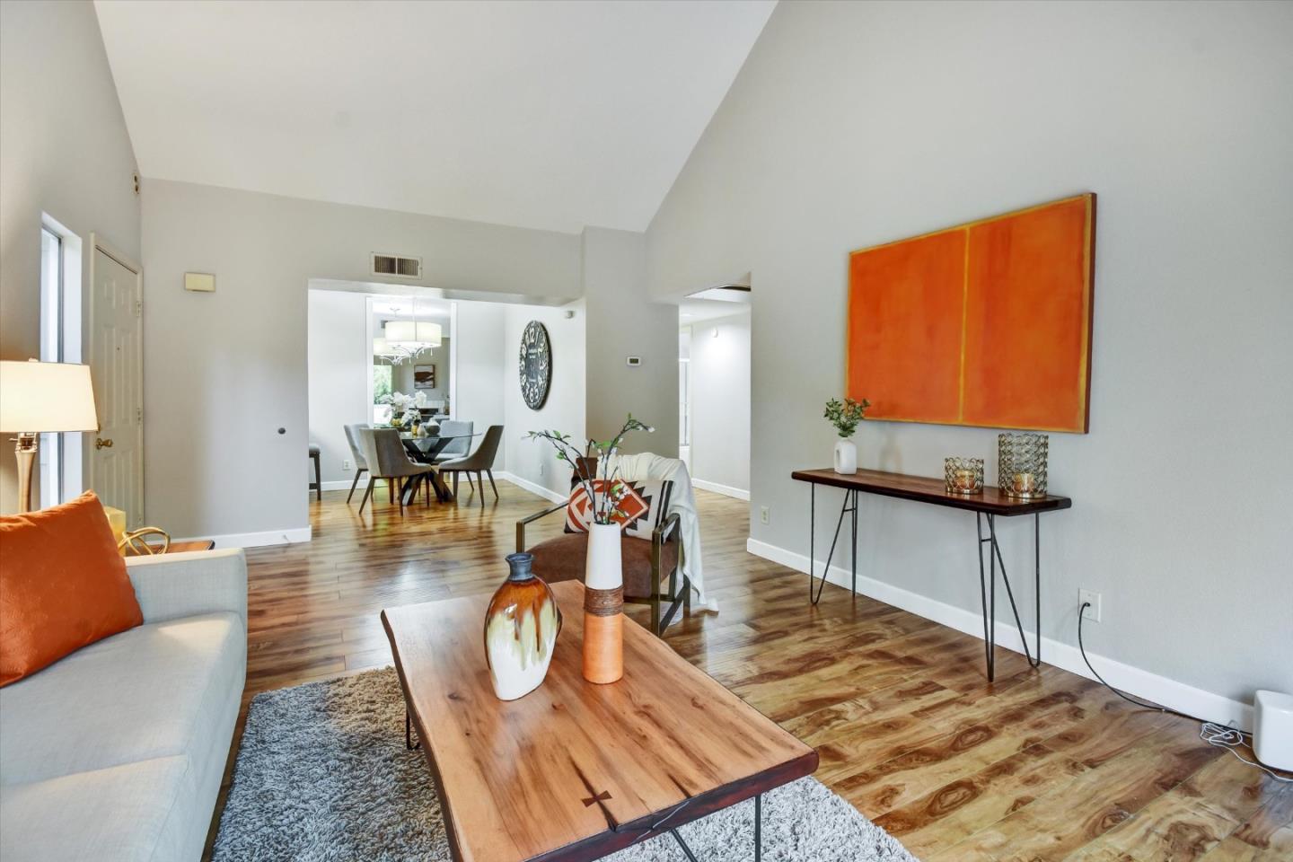 Detail Gallery Image 5 of 37 For 1086 Summerplace Dr, San Jose,  CA 95122 - 2 Beds | 2 Baths