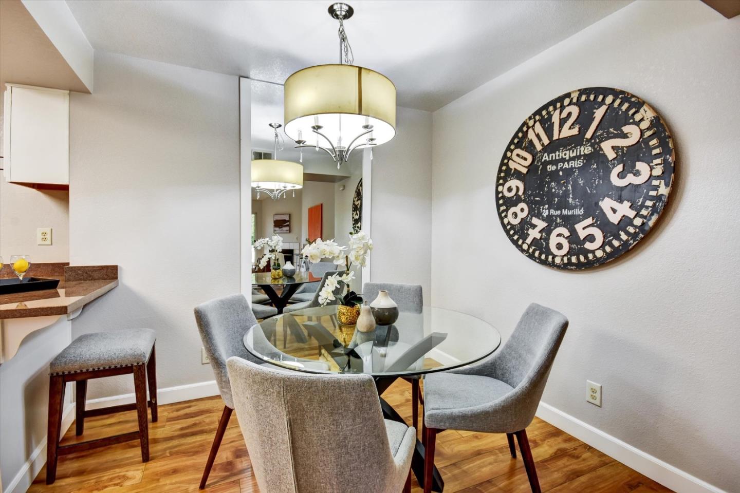 Detail Gallery Image 7 of 37 For 1086 Summerplace Dr, San Jose,  CA 95122 - 2 Beds | 2 Baths