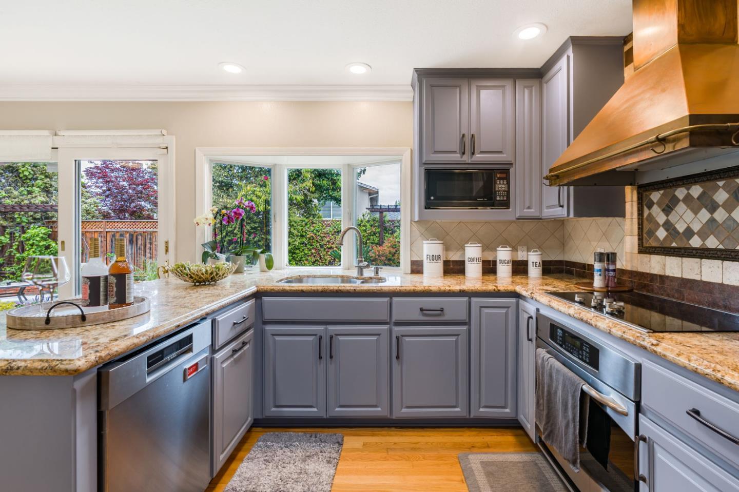 Detail Gallery Image 10 of 65 For 6187 Squiredell Dr, San Jose,  CA 95129 - 4 Beds | 3 Baths