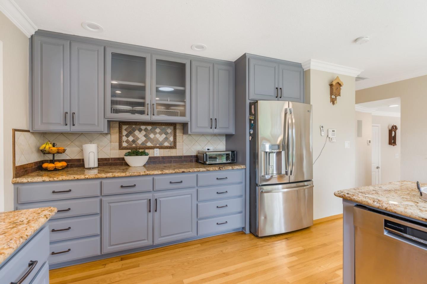 Detail Gallery Image 11 of 65 For 6187 Squiredell Dr, San Jose,  CA 95129 - 4 Beds | 3 Baths