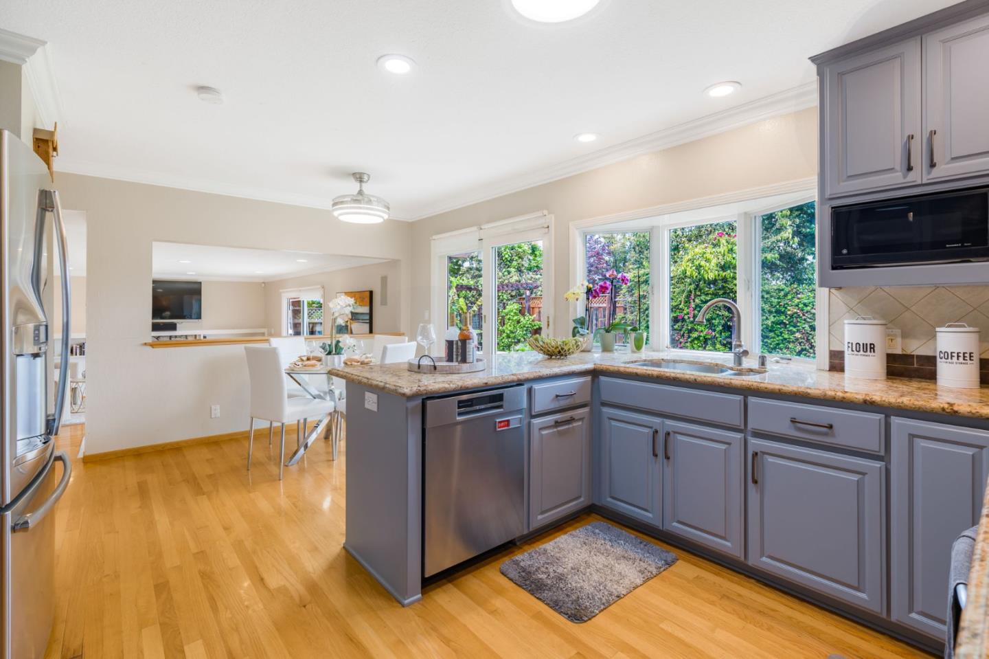 Detail Gallery Image 9 of 65 For 6187 Squiredell Dr, San Jose,  CA 95129 - 4 Beds | 3 Baths