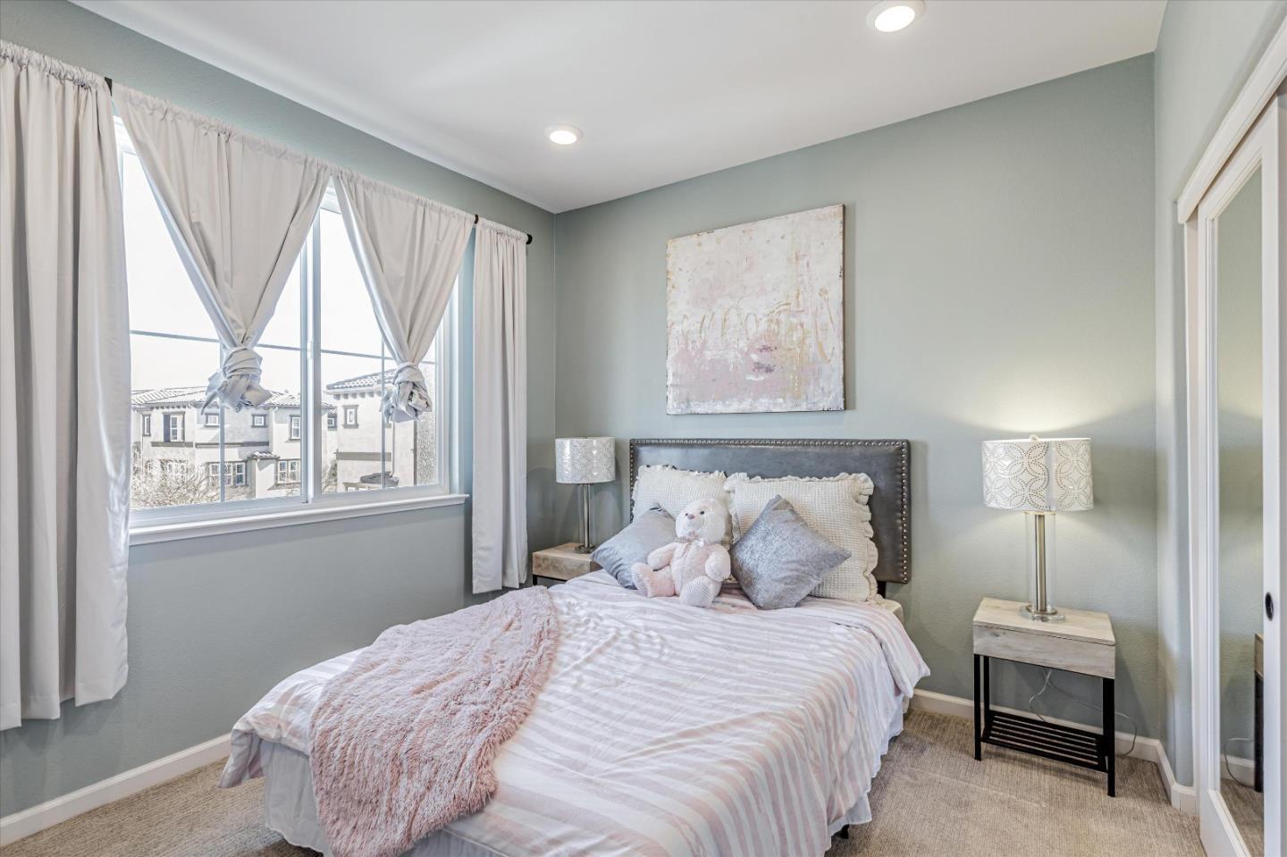Detail Gallery Image 17 of 33 For 18018 Monterey St, Morgan Hill,  CA 95037 - 4 Beds | 3/1 Baths