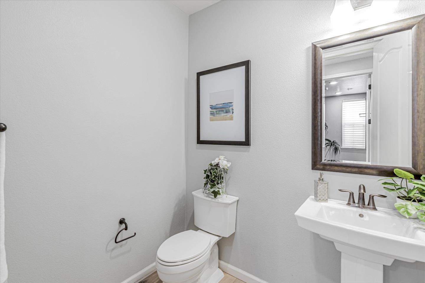 Detail Gallery Image 25 of 33 For 18018 Monterey St, Morgan Hill,  CA 95037 - 4 Beds | 3/1 Baths
