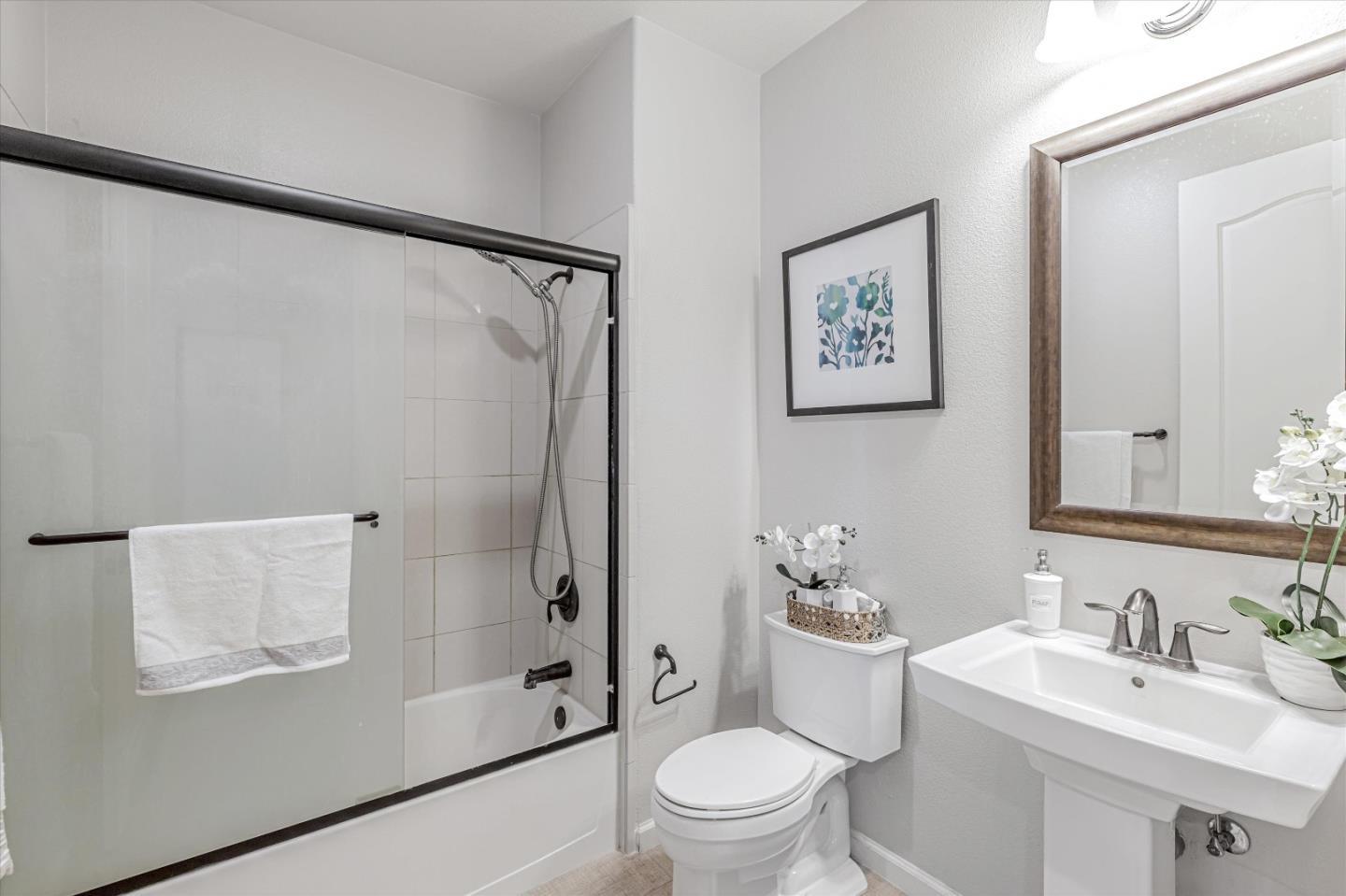 Detail Gallery Image 26 of 33 For 18018 Monterey St, Morgan Hill,  CA 95037 - 4 Beds | 3/1 Baths