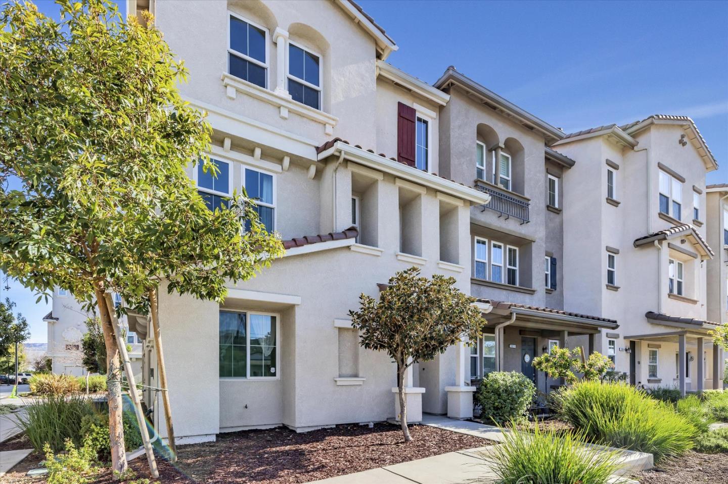 Detail Gallery Image 28 of 33 For 18018 Monterey St, Morgan Hill,  CA 95037 - 4 Beds | 3/1 Baths