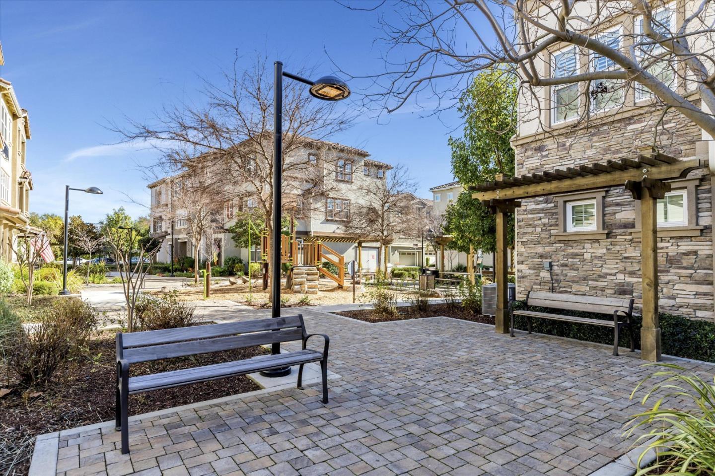 Detail Gallery Image 31 of 33 For 18018 Monterey St, Morgan Hill,  CA 95037 - 4 Beds | 3/1 Baths