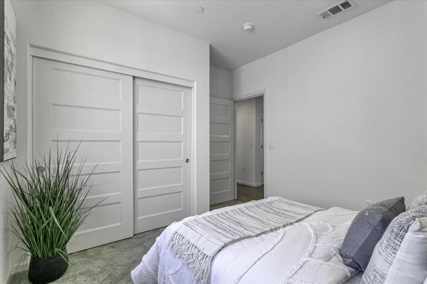 Detail Gallery Image 18 of 32 For 202 Agustin Narvaez St #2,  San Jose,  CA 95136 - 2 Beds | 2 Baths
