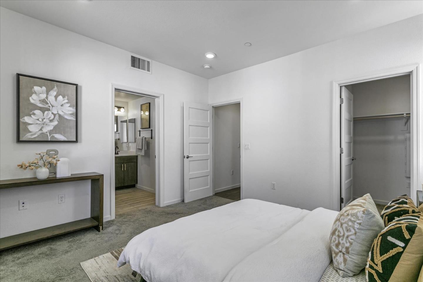 Detail Gallery Image 22 of 32 For 202 Agustin Narvaez St #2,  San Jose,  CA 95136 - 2 Beds | 2 Baths
