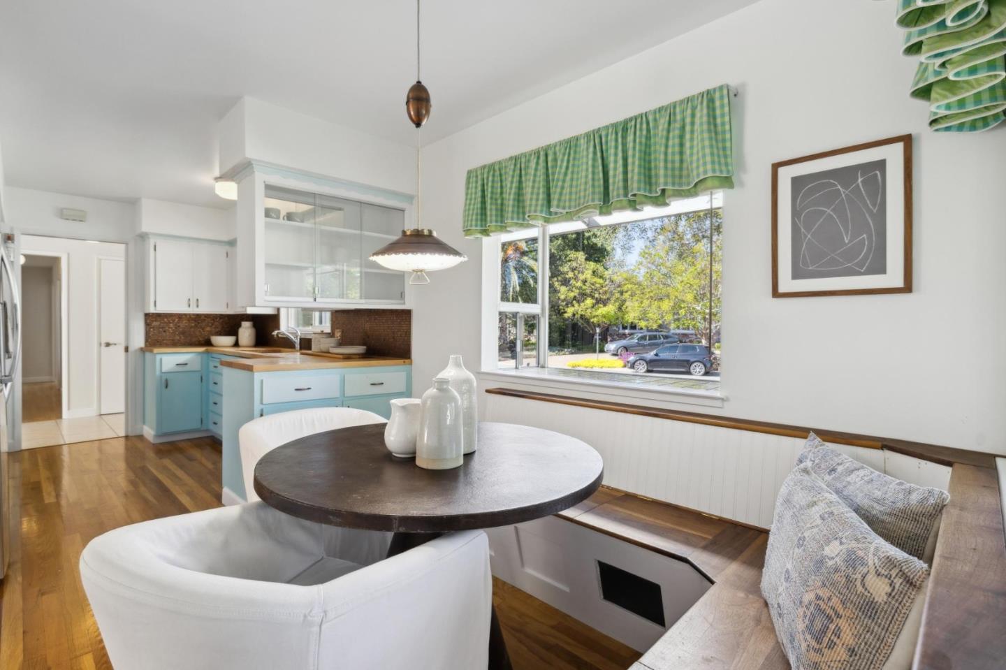 Detail Gallery Image 11 of 25 For 18836 Westview Dr, Saratoga,  CA 95070 - 4 Beds | 2/1 Baths