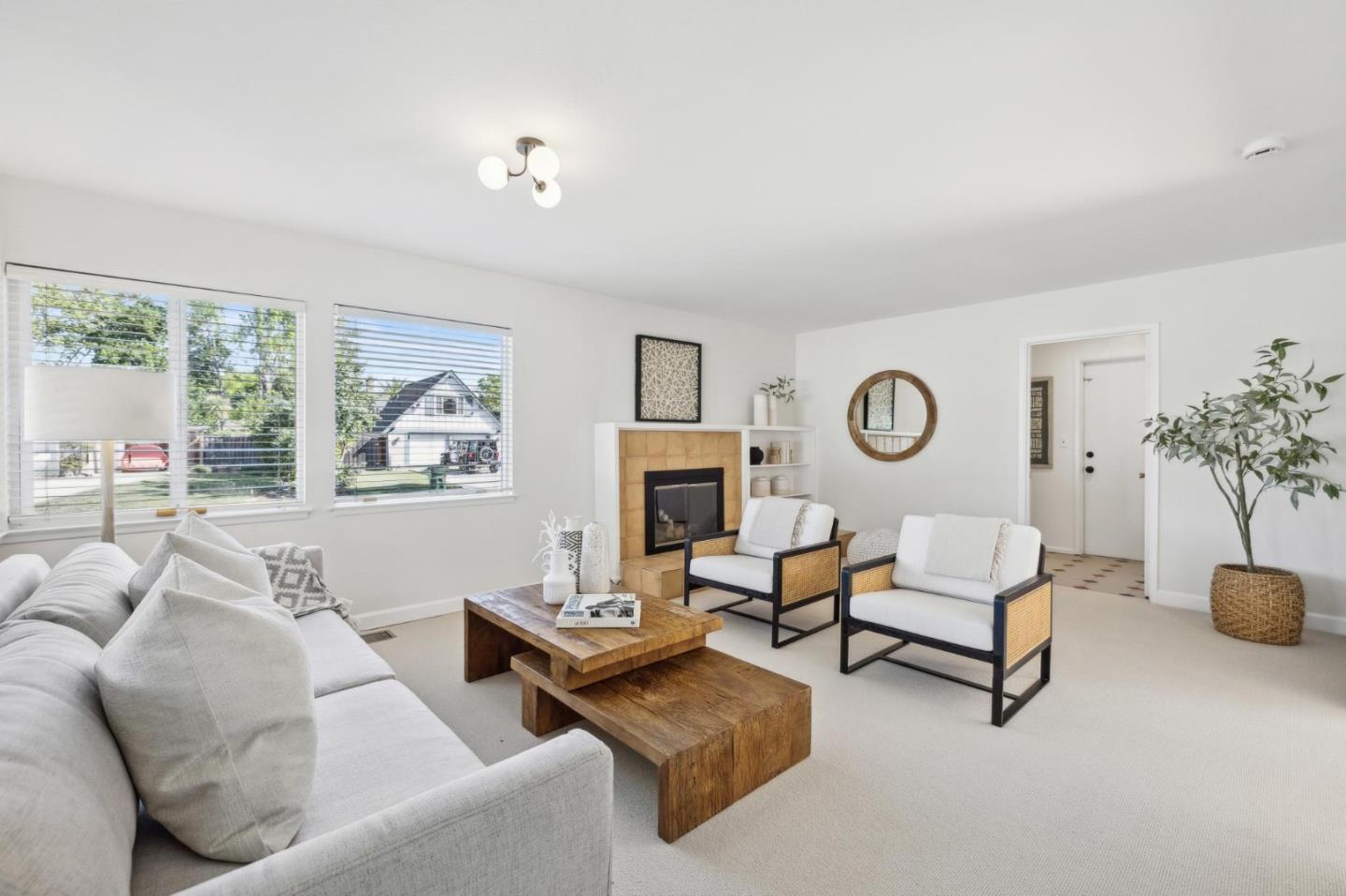 Detail Gallery Image 13 of 25 For 18836 Westview Dr, Saratoga,  CA 95070 - 4 Beds | 2/1 Baths