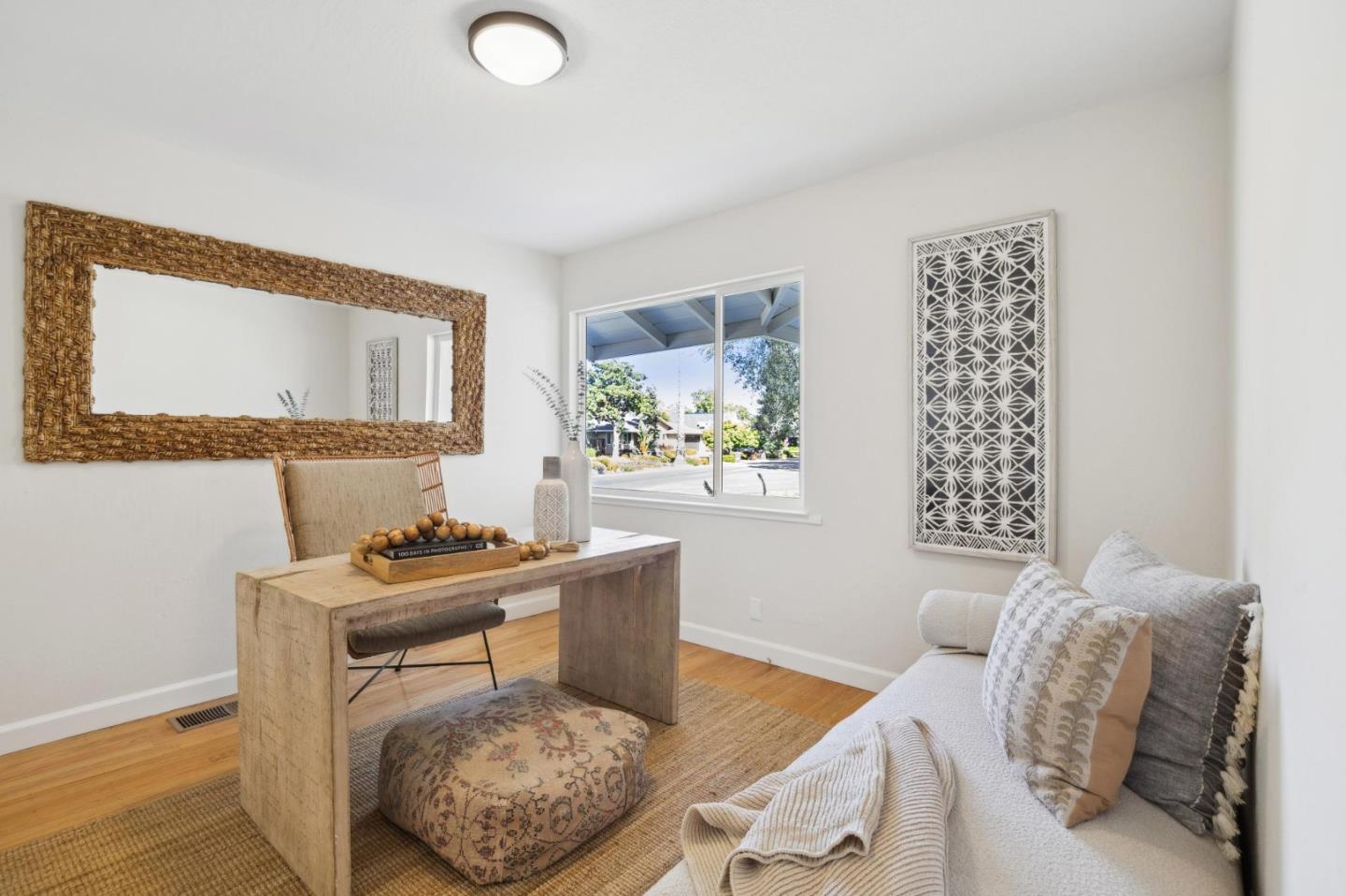 Detail Gallery Image 21 of 25 For 18836 Westview Dr, Saratoga,  CA 95070 - 4 Beds | 2/1 Baths