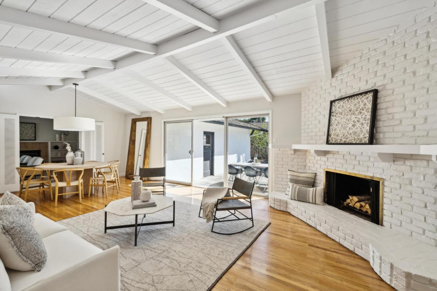 Detail Gallery Image 5 of 25 For 18836 Westview Dr, Saratoga,  CA 95070 - 4 Beds | 2/1 Baths