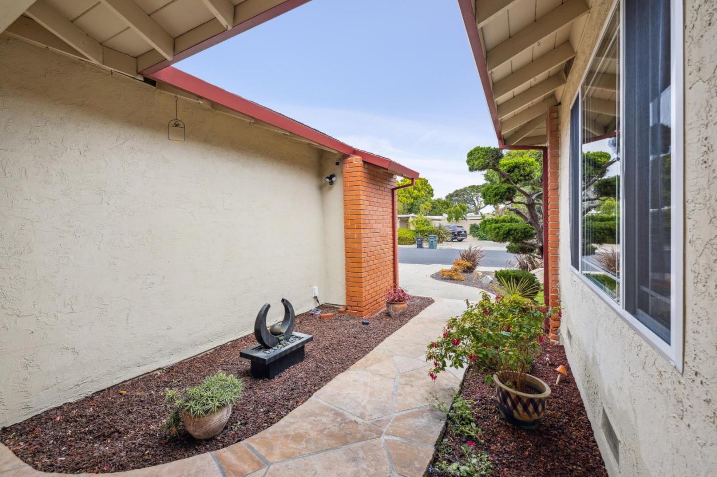 Detail Gallery Image 17 of 80 For 858 Chrysopolis Dr, Foster City,  CA 94404 - 3 Beds | 2 Baths