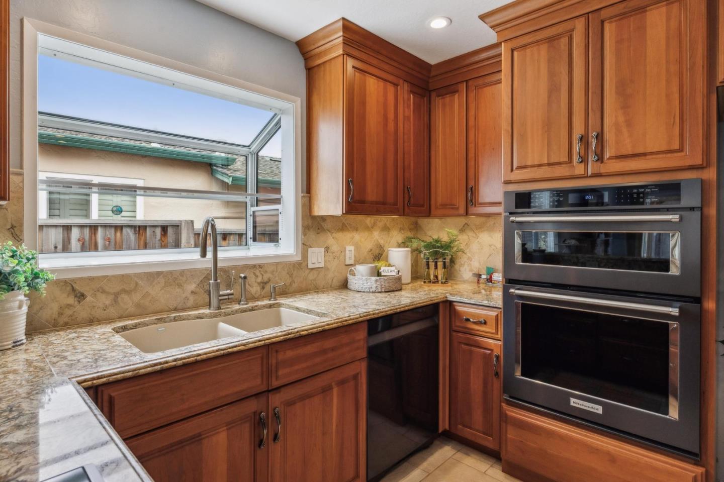 Detail Gallery Image 37 of 80 For 858 Chrysopolis Dr, Foster City,  CA 94404 - 3 Beds | 2 Baths