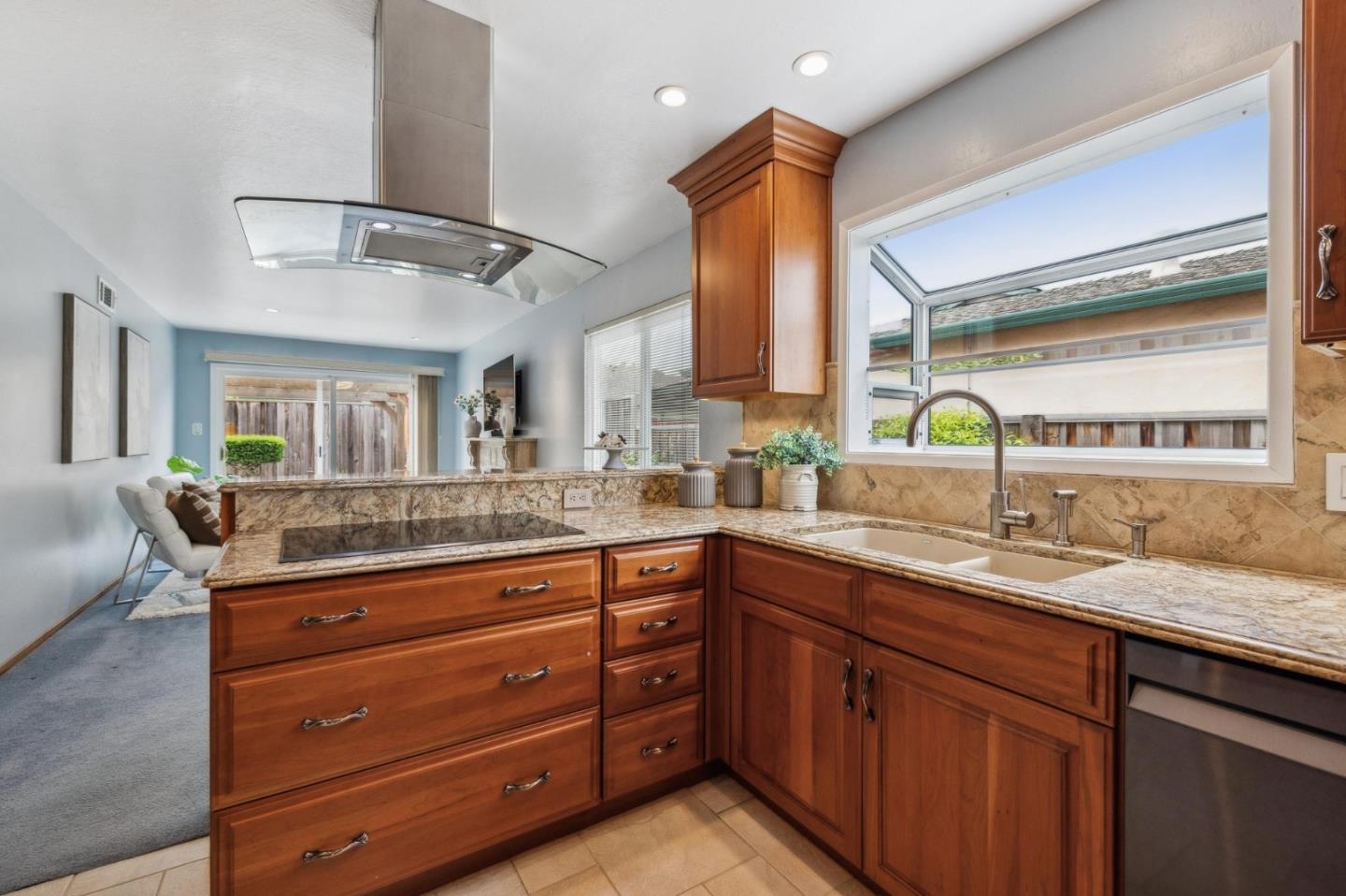 Detail Gallery Image 38 of 80 For 858 Chrysopolis Dr, Foster City,  CA 94404 - 3 Beds | 2 Baths