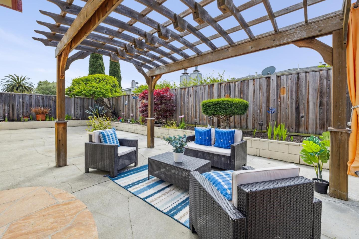 Detail Gallery Image 66 of 80 For 858 Chrysopolis Dr, Foster City,  CA 94404 - 3 Beds | 2 Baths