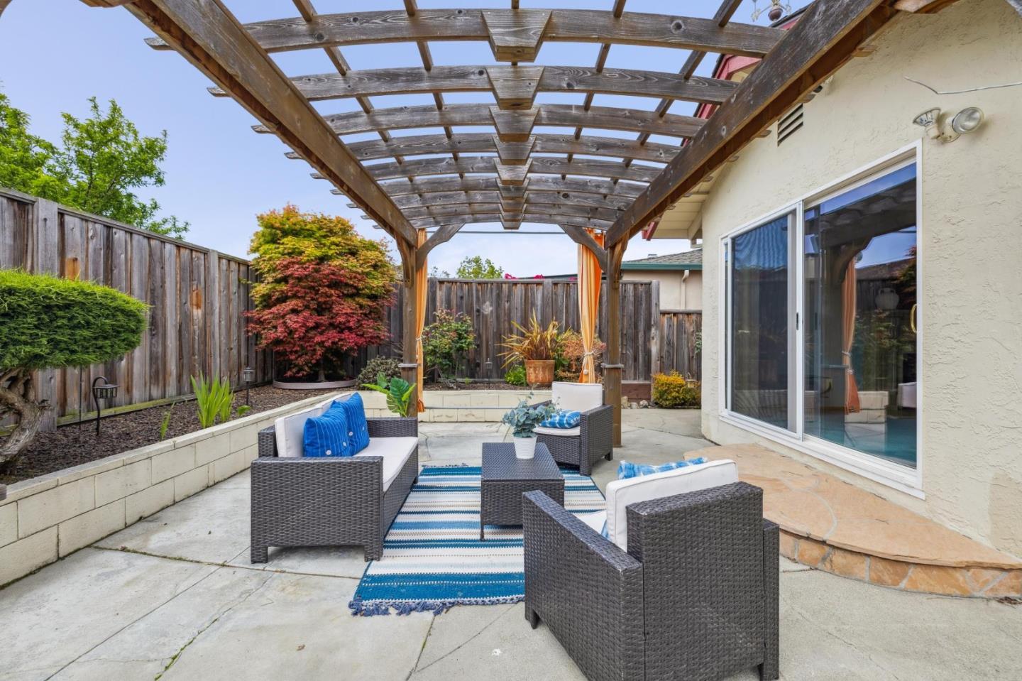 Detail Gallery Image 68 of 80 For 858 Chrysopolis Dr, Foster City,  CA 94404 - 3 Beds | 2 Baths