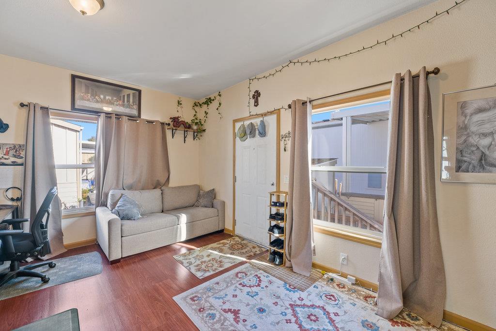 Detail Gallery Image 2 of 11 For 1730 Commercial #32,  Santa Cruz,  CA 95065 - 1 Beds | 1 Baths