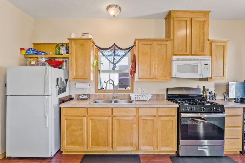 Detail Gallery Image 4 of 11 For 1730 Commercial #32,  Santa Cruz,  CA 95065 - 1 Beds | 1 Baths