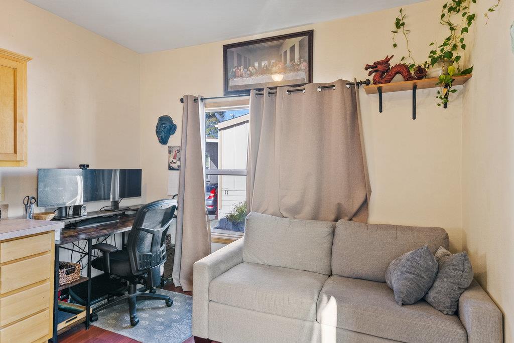 Detail Gallery Image 6 of 11 For 1730 Commercial #32,  Santa Cruz,  CA 95065 - 1 Beds | 1 Baths