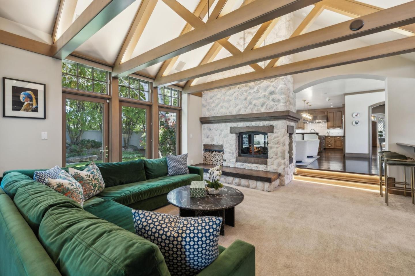 Detail Gallery Image 17 of 67 For 1585 Edgewood Dr, Palo Alto,  CA 94303 - 6 Beds | 6/1 Baths