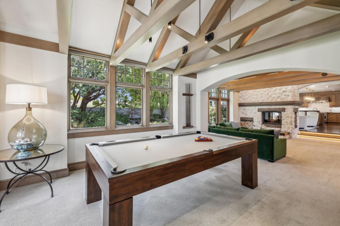 Detail Gallery Image 22 of 67 For 1585 Edgewood Dr, Palo Alto,  CA 94303 - 6 Beds | 6/1 Baths
