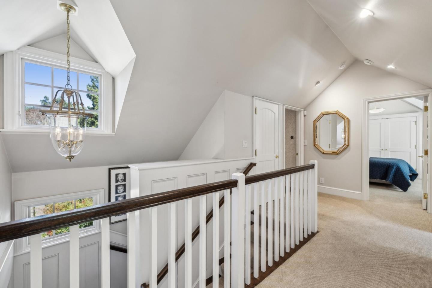 Detail Gallery Image 26 of 67 For 1585 Edgewood Dr, Palo Alto,  CA 94303 - 6 Beds | 6/1 Baths