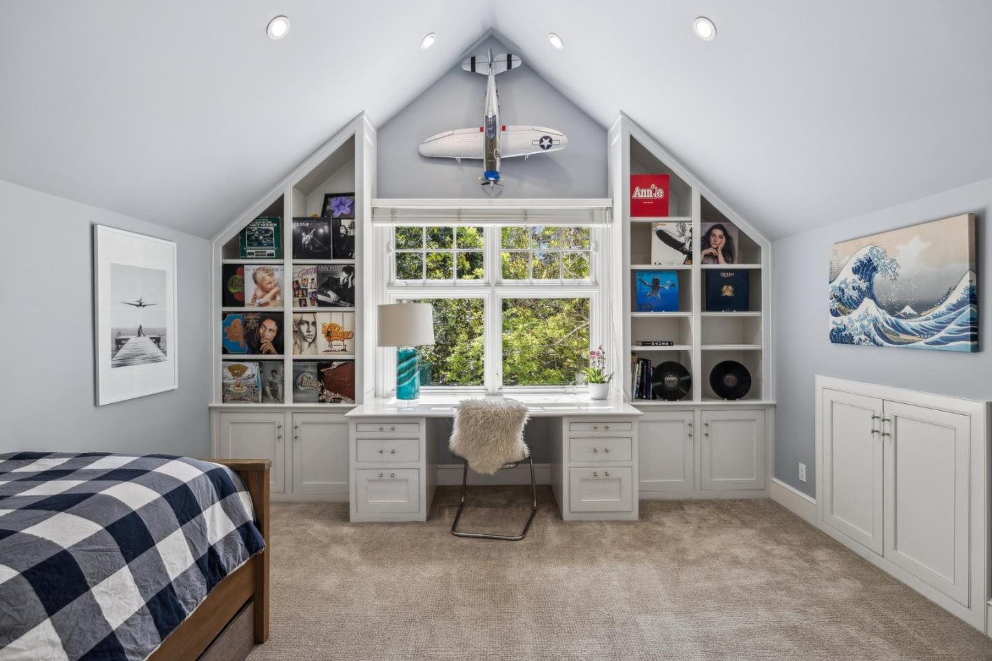 Detail Gallery Image 31 of 67 For 1585 Edgewood Dr, Palo Alto,  CA 94303 - 6 Beds | 6/1 Baths